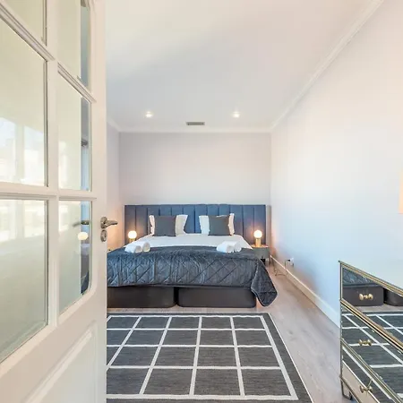Guestready - Small Single Private Rooftop & Spa Lisbon