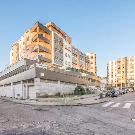 Apartment Guestready - Small Single Private Rooftop & Spa Lisbon